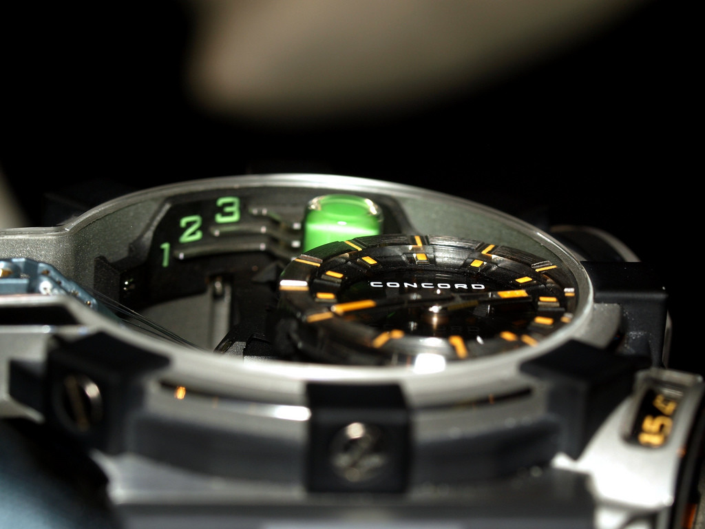 Cum functioneaza un ceas mecanic?