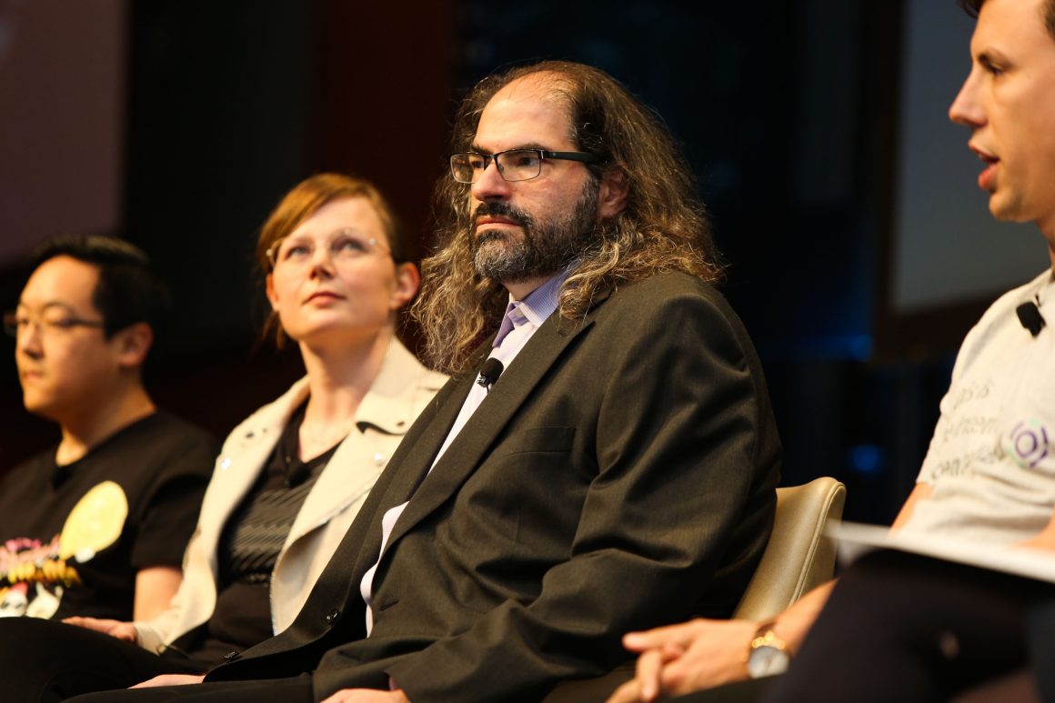 Cine este David Schwartz Cine este David Schwartz