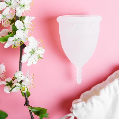 Cum să alegi corect o cupă menstruală: Ghid detaliat